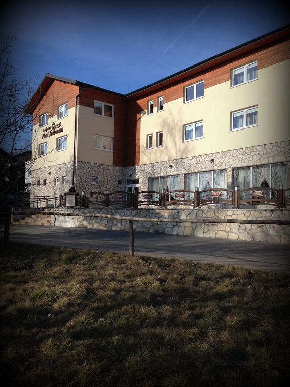 Pensjonat Nad Jeziorem Powidz  Exteriér fotografie